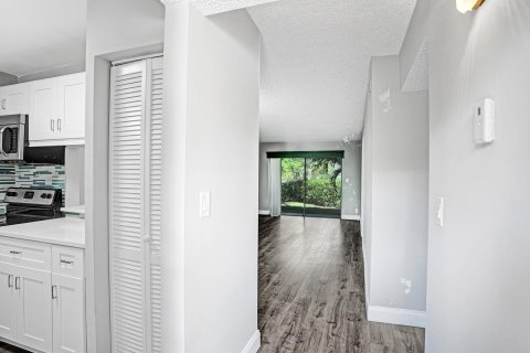 Condominio en venta en Coral Springs, Florida, 2 dormitorios, 78.04 m2 № 1135384 - foto 2
