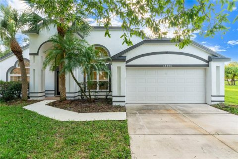 Casa en venta en Orlando, Florida, 4 dormitorios, 235.04 m2 № 1399376 - foto 1