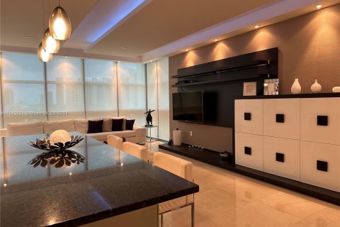 Condo in Aventura, Florida, 3 bedrooms  № 1331082 - photo 7