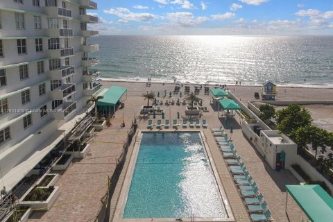 Condominio en venta en Hollywood, Florida, 2 dormitorios, 135.54 m2 № 1345454 - foto 4