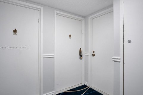 Copropriété à vendre à Hollywood, Floride: 2 chambres, 135.54 m2 № 1345454 - photo 5