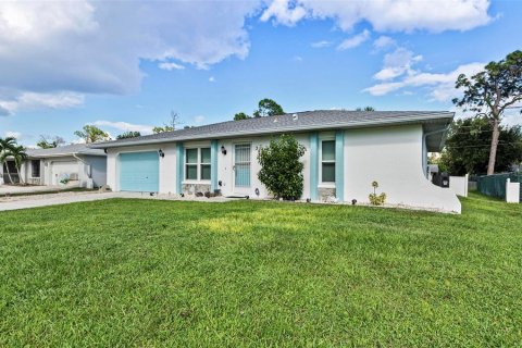 Villa ou maison à vendre à Port Charlotte, Floride: 2 chambres, 86.4 m2 № 1378488 - photo 3