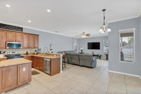 Casa en venta en Clermont, Florida, 4 dormitorios, 267.74 m2 № 1378415 - foto 10