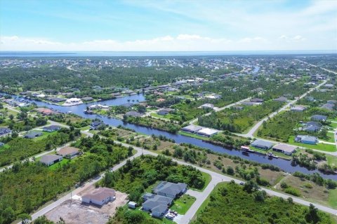 Terreno en venta en Port Charlotte, Florida № 1247854 - foto 1