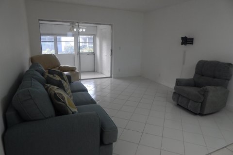 Casa en venta en West Palm Beach, Florida, 1 dormitorio, 61.41 m2 № 1007633 - foto 18