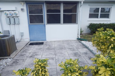 House in West Palm Beach, Florida 1 bedroom, 61.41 sq.m. № 1007633 - photo 7