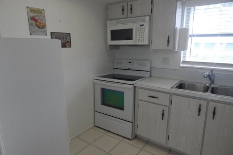 Casa en venta en West Palm Beach, Florida, 1 dormitorio, 61.41 m2 № 1007633 - foto 21