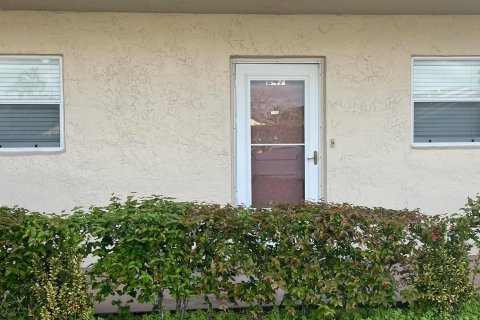 Condominio en venta en Palm Springs, Florida, 2 dormitorios, 83.7 m2 № 1007592 - foto 5