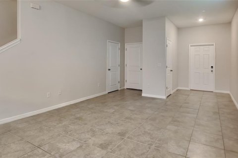 Townhouse in Tampa, Florida 2 bedrooms, 143.81 sq.m. № 1298893 - photo 12