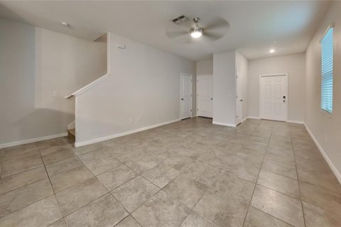 Townhouse in Tampa, Florida 2 bedrooms, 143.81 sq.m. № 1298893 - photo 2