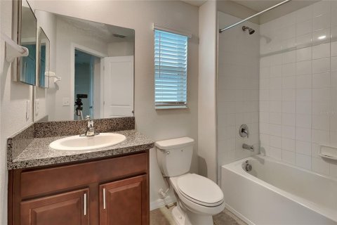 Touwnhouse à vendre à Tampa, Floride: 2 chambres, 143.81 m2 № 1298893 - photo 11