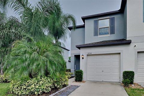 Townhouse in Tampa, Florida 2 bedrooms, 143.81 sq.m. № 1298893 - photo 1