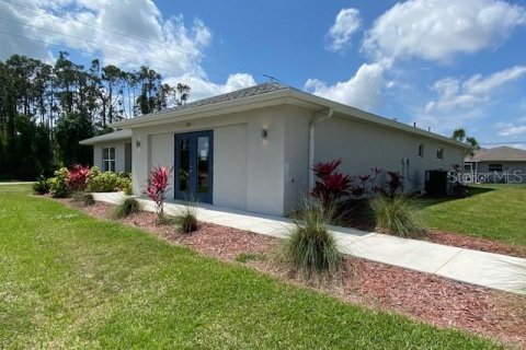 Casa en venta en North Port, Florida, 4 dormitorios, 183.95 m2 № 1085360 - foto 2