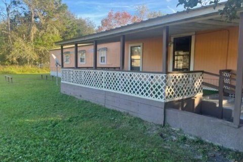 House in Palatka, Florida 2 bedrooms, 85.84 sq.m. № 885687 - photo 1