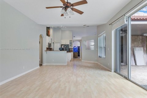 Casa en venta en Pembroke Pines, Florida, 4 dormitorios, 199.65 m2 № 1206126 - foto 12