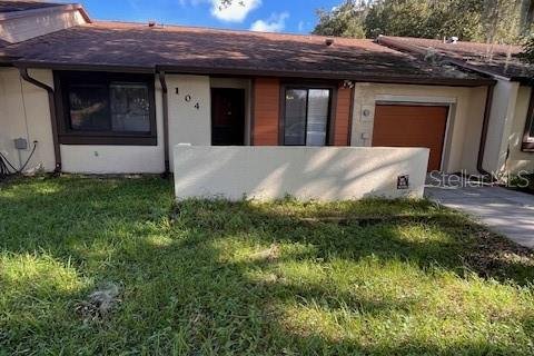 House in Sanford, Florida 2 bedrooms, 94.76 sq.m. № 1393961 - photo 1