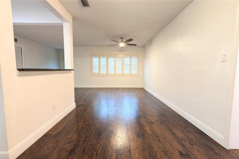 Casa en venta en Orlando, Florida, 4 dormitorios, 142.98 m2 № 1394512 - foto 9