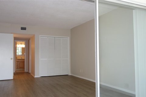 Copropriété à vendre à Pompano Beach, Floride: 1 chambre, 84.91 m2 № 1183086 - photo 21