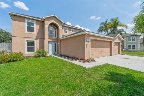 House in Saint Cloud, Florida 4 bedrooms, 206.43 sq.m. № 1340912 - photo 1