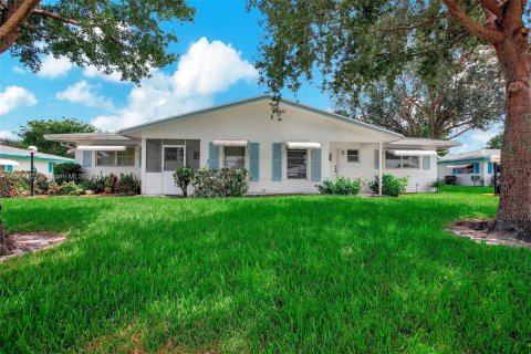 Copropriété à vendre à Plantation, Floride: 2 chambres, 98.94 m2 № 1353914 - photo 3