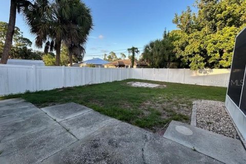 Casa en venta en North Port, Florida, 3 dormitorios, 131.09 m2 № 1252243 - foto 30