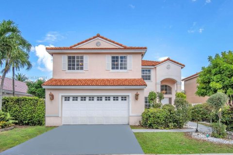 House in Pembroke Pines, Florida 3 bedrooms, 205.87 sq.m. № 1417834 - photo 1