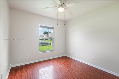 Casa en venta en Port St. Lucie, Florida, 3 dormitorios, 124.12 m2 № 1380626 - foto 19