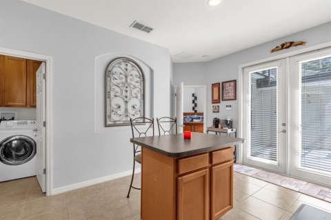 Townhouse in Orlando, Florida 2 bedrooms, 107.3 sq.m. № 1371929 - photo 12