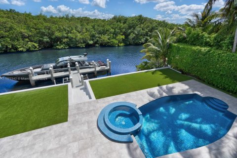 Casa en venta en Coral Gables, Florida, 6 dormitorios, 506.6 m2 № 1154930 - foto 14