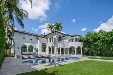 Casa en venta en Coral Gables, Florida, 6 dormitorios, 506.6 m2 № 1154930 - foto 25