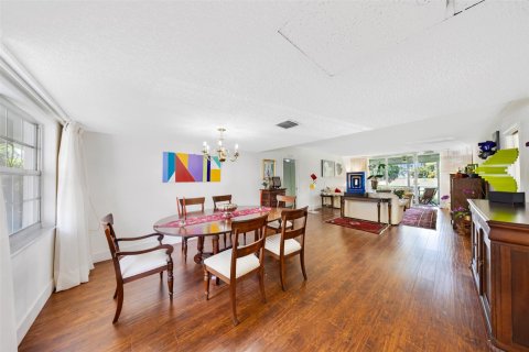 Condo in Pompano Beach, Florida, 3 bedrooms  № 1174749 - photo 2