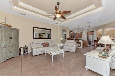 Casa en venta en North Port, Florida, 4 dormitorios, 251.86 m2 № 1122918 - foto 4