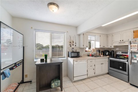 Condominio en venta en Hollywood, Florida, 1 dormitorio, 59.46 m2 № 1427357 - foto 17