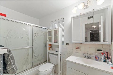 Condominio en venta en Hollywood, Florida, 1 dormitorio, 59.46 m2 № 1427357 - foto 13