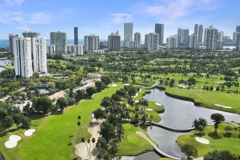 Condo in Aventura, Florida, 1 bedroom  № 1423838 - photo 11