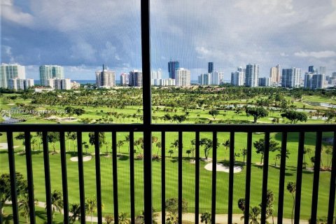 Condo in Aventura, Florida, 1 bedroom  № 1423838 - photo 2