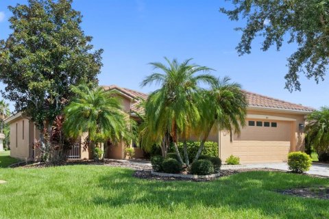 Villa ou maison à vendre à Kissimmee, Floride: 2 chambres, 149.94 m2 № 1334339 - photo 5