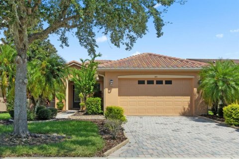 Villa ou maison à vendre à Kissimmee, Floride: 2 chambres, 149.94 m2 № 1334339 - photo 1