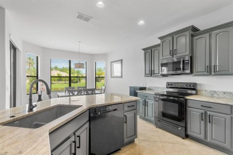 Villa ou maison à vendre à Kissimmee, Floride: 2 chambres, 149.94 m2 № 1334339 - photo 10