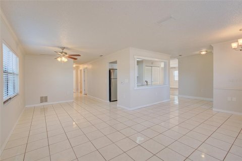 Villa ou maison à vendre à New Port Richey, Floride: 3 chambres, 153.57 m2 № 1279820 - photo 24