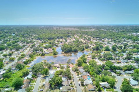 Casa en venta en New Port Richey, Florida, 3 dormitorios, 153.57 m2 № 1279820 - foto 3