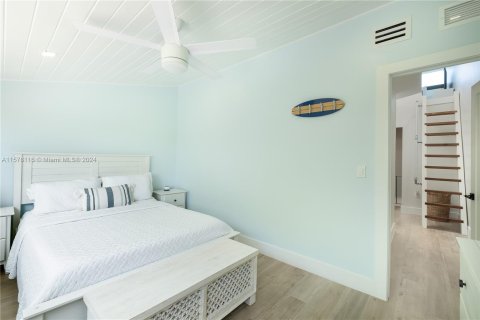 Townhouse in Islamorada, Village of Islands, Florida 3 bedrooms, 124.95 sq.m. № 1147488 - photo 18