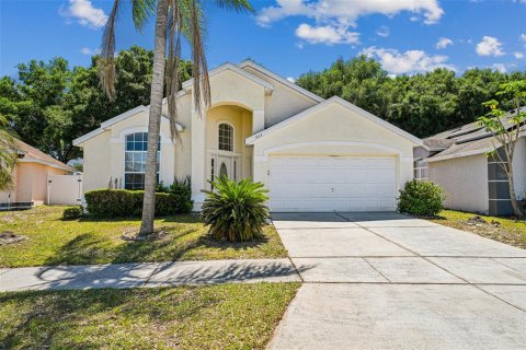 House in Davenport, Florida 4 bedrooms, 174.84 sq.m. № 1124862 - photo 2