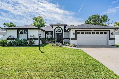 Casa en venta en Tampa, Florida, 3 dormitorios, 204.11 m2 № 1344727 - foto 1