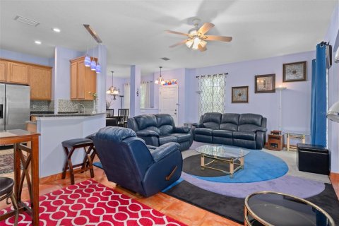 Condo in New Port Richey, Florida, 3 bedrooms  № 1108378 - photo 6