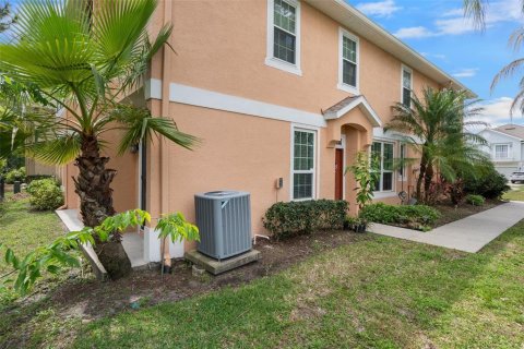 Condo in New Port Richey, Florida, 3 bedrooms  № 1108378 - photo 24