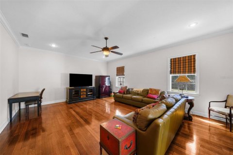 Casa en venta en Tampa, Florida, 6 dormitorios, 454.01 m2 № 1360943 - foto 17