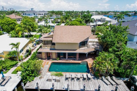 Villa ou maison à louer à Fort Lauderdale, Floride: 5 chambres, 264.86 m2 № 750582 - photo 19