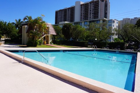 Townhouse in Miami, Florida 1 bedroom, 72.09 sq.m. № 1374264 - photo 19