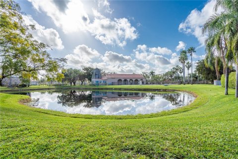 Condo in Pembroke Pines, Florida, 2 bedrooms  № 1374266 - photo 20